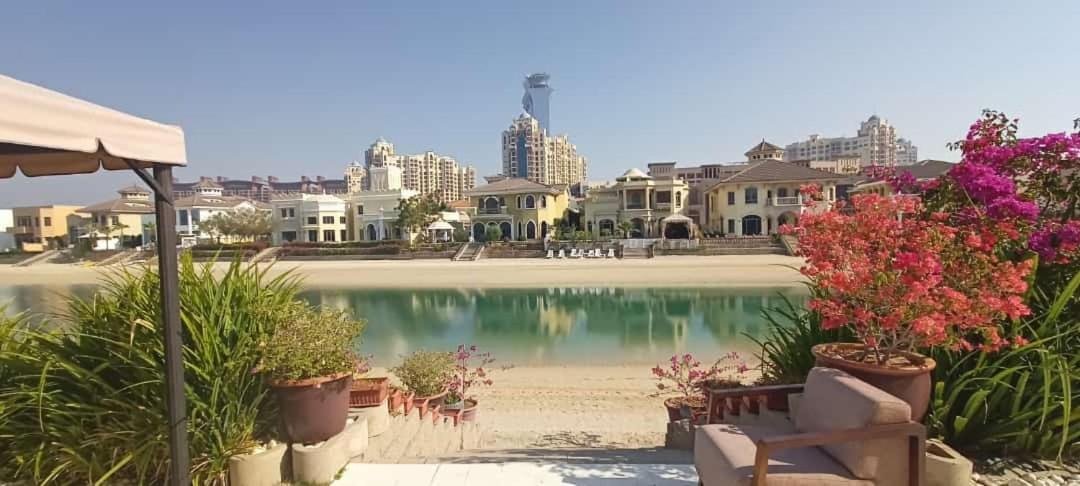 Palm Jumeriah Villa Dubai