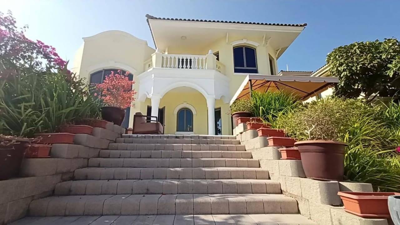 Palm Jumeriah Villa Dubai